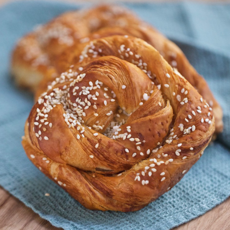 CROISSANT BRETZEL