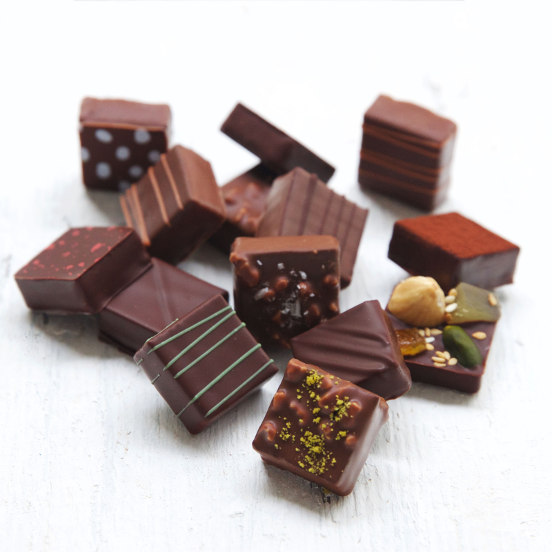 COFFRET ASSORTIMENT 9, 16, 25, 36 ou 49 BONBONS CHOCOLAT - FINE Pâtisseries  & chocolats